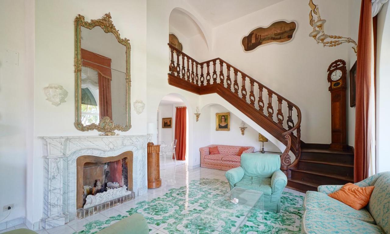 קאפרי Charming Villa מראה חיצוני תמונה